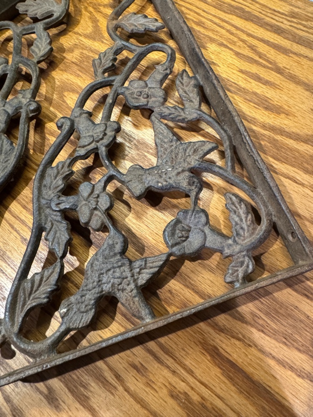 Ornate Cast Iron Floral Wall Brackets (set of two matching) - Picture 3 of 10